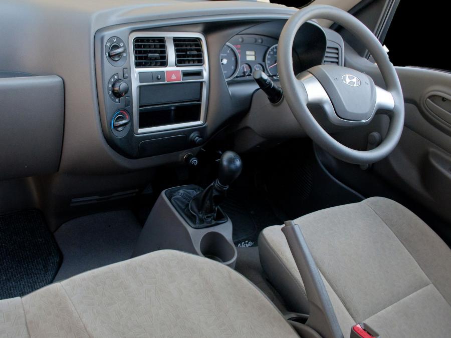  Hyundai H100 Pickup 2011 года  (ZA) (фото 6 из 11)